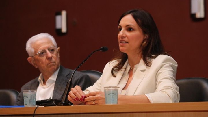 Procuradora do MPC-SP fala do uso da tecnologia para a melhoria da eficiência na gestão pública durante o 10º encontro do Ciclo de Debates